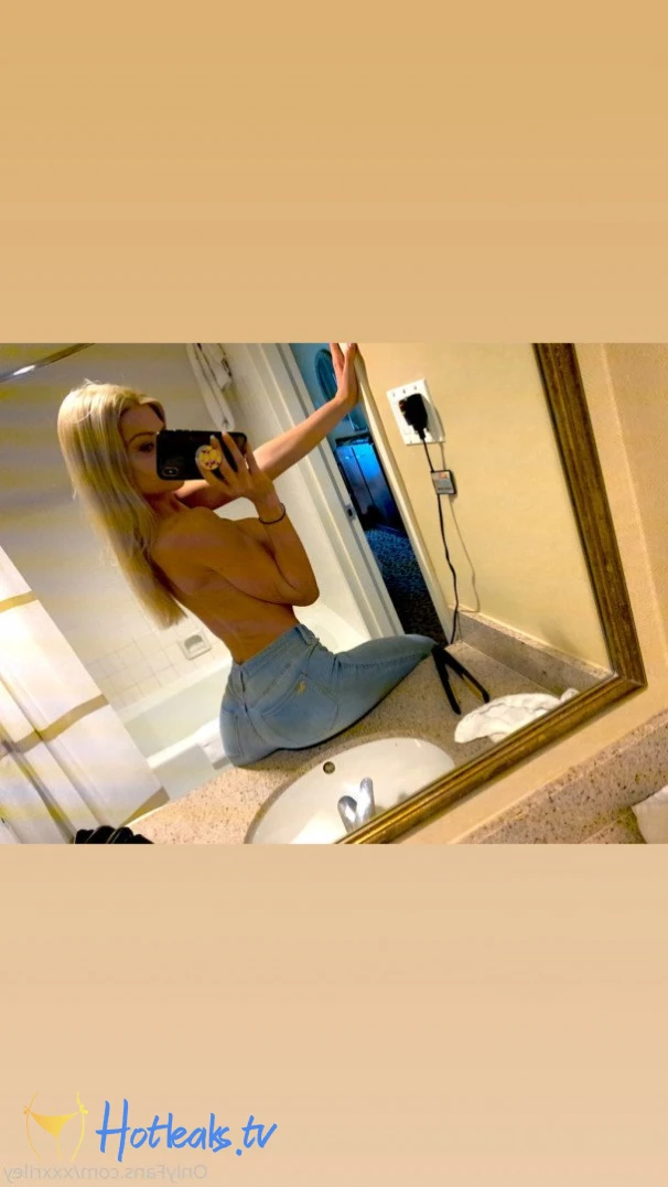 Riley Steele [ xxxriley ] Onlyfans leaked photo 1859632 on Hotleaks.tv