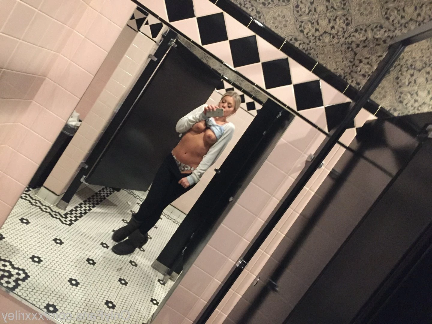 Riley Steele [ xxxriley ] Onlyfans leaked photo 1861870 on Hotleaks.tv