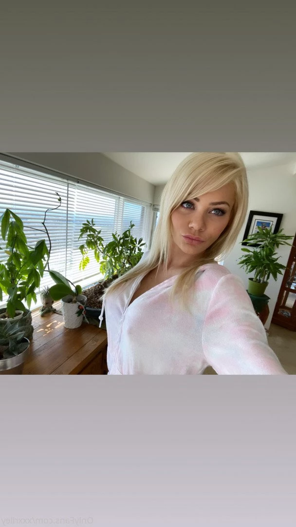 Riley Steele [ xxxriley ] Onlyfans leaked photo 1861990 on Hotleaks.tv
