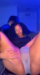 ᴢɪᴇɴɴᴀ ʙʀᴏᴏᴋs ♡ [ ziennaxxx ] Onlyfans leaked video 18347354 on Hotleaks.tv