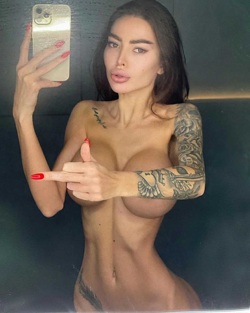 💣 𝘼𝙡𝙚𝙣𝙖 💣 𝙩𝙖𝙩𝙩𝙤𝙤𝙚𝙙 𝙢𝙤𝙙𝙚𝙡  😈 [ alena_omovych ] Onlyfans leaked photo 1953088 on Hotleaks.tv