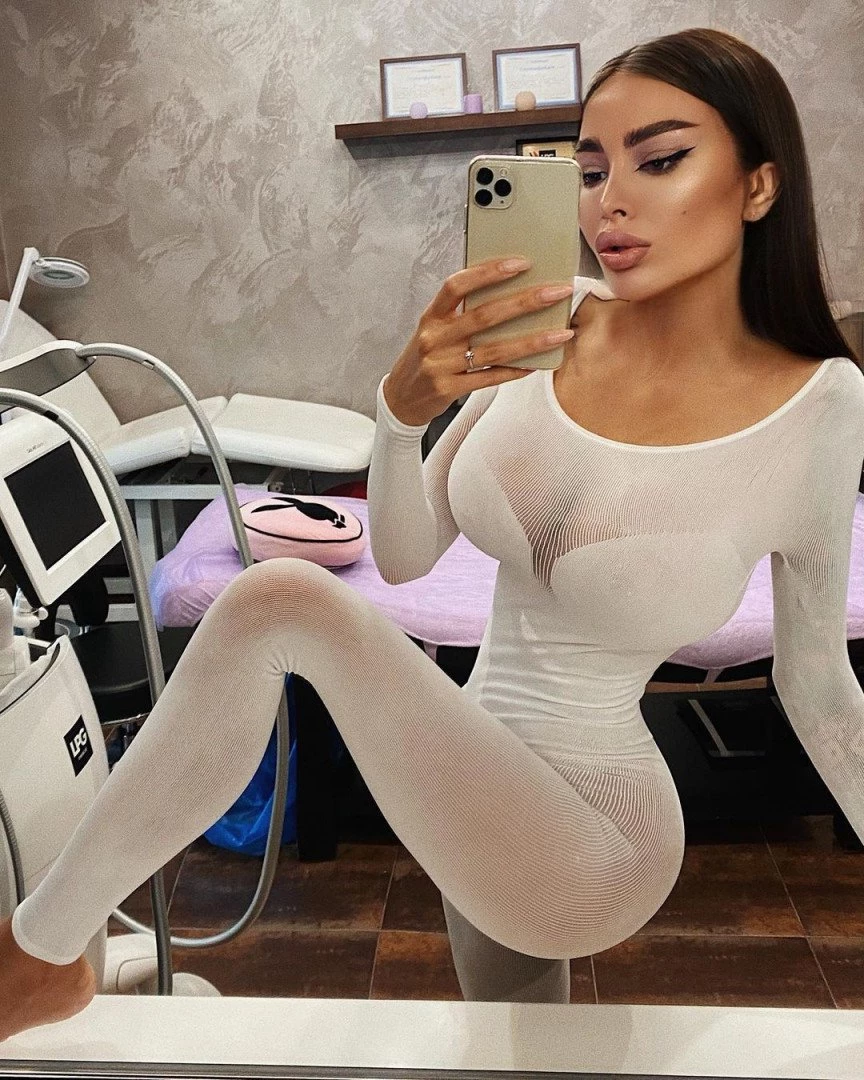 💣 𝘼𝙡𝙚𝙣𝙖 💣 𝙩𝙖𝙩𝙩𝙤𝙤𝙚𝙙 𝙢𝙤𝙙𝙚𝙡  😈 [ alena_omovych ] Onlyfans leaked photo 1953684 on Hotleaks.tv