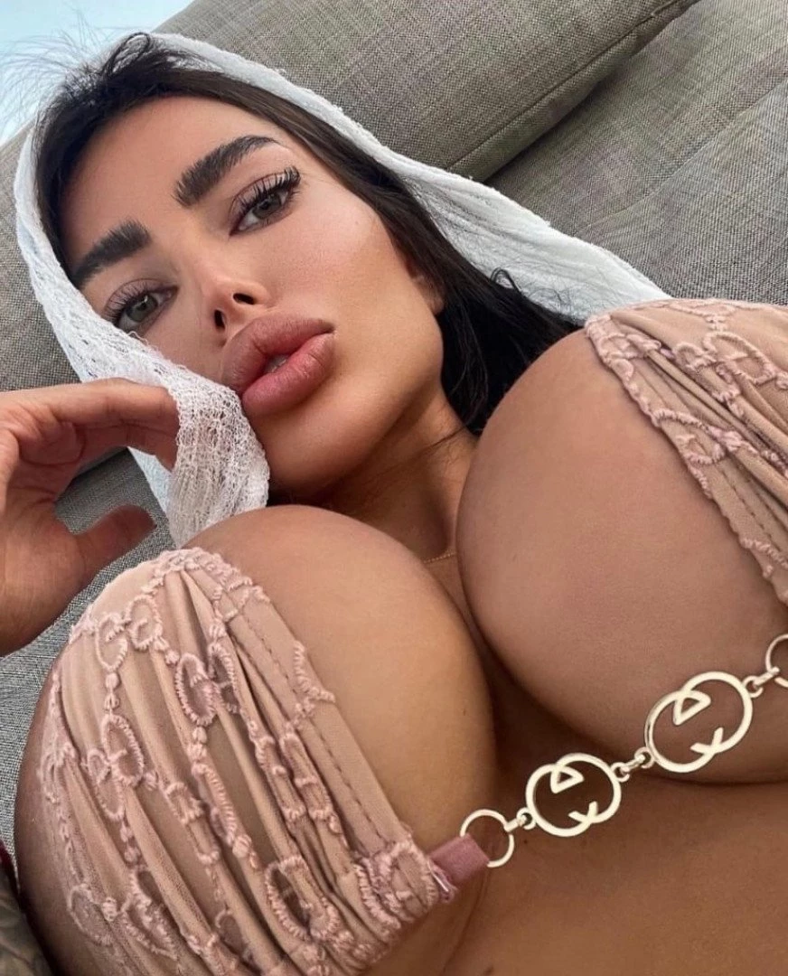 💣 𝘼𝙡𝙚𝙣𝙖 💣 𝙩𝙖𝙩𝙩𝙤𝙤𝙚𝙙 𝙢𝙤𝙙𝙚𝙡  😈 [ alena_omovych ] Onlyfans leaked photo 1954028 on Hotleaks.tv