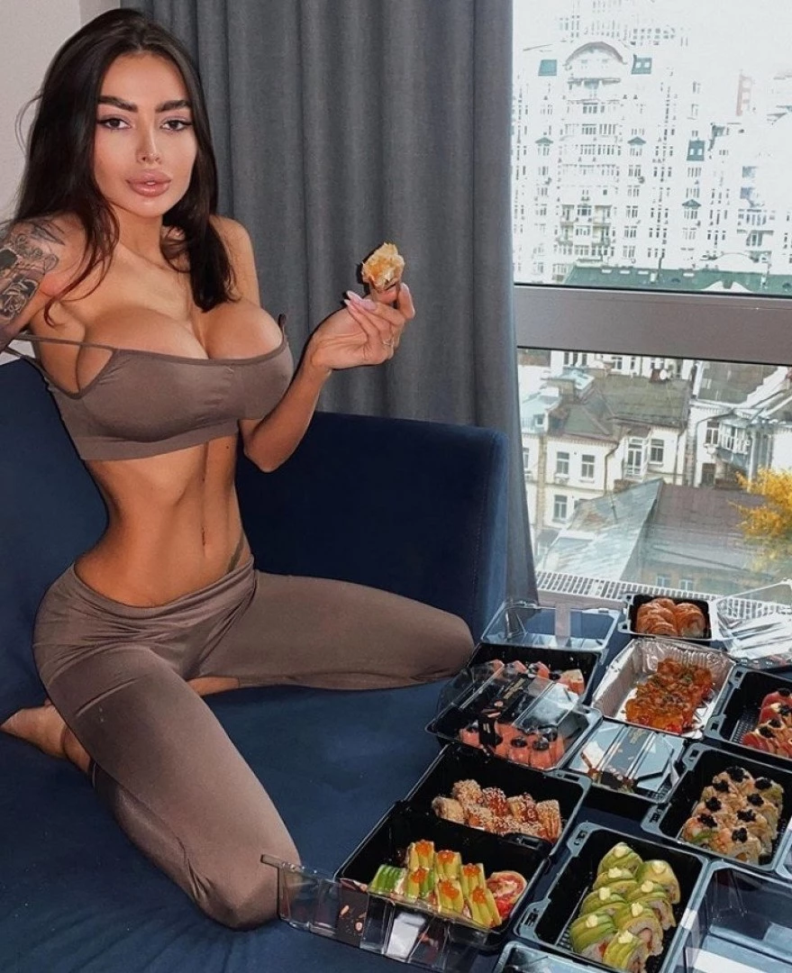 💣 𝘼𝙡𝙚𝙣𝙖 💣 𝙩𝙖𝙩𝙩𝙤𝙤𝙚𝙙 𝙢𝙤𝙙𝙚𝙡  😈 [ alena_omovych ] Onlyfans leaked photo 1954504 on Hotleaks.tv