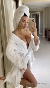 9270555