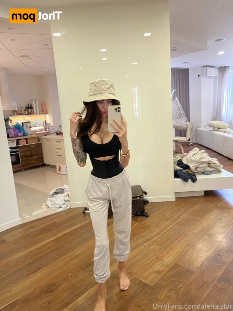 💣 𝘼𝙡𝙚𝙣𝙖 💣 𝙩𝙖𝙩𝙩𝙤𝙤𝙚𝙙 𝙢𝙤𝙙𝙚𝙡  😈 [ alena_omovych ] Onlyfans leaked photo 13972254 on Hotleaks.tv