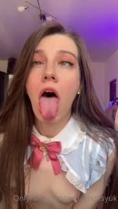 16023277