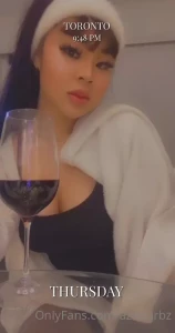 1945039