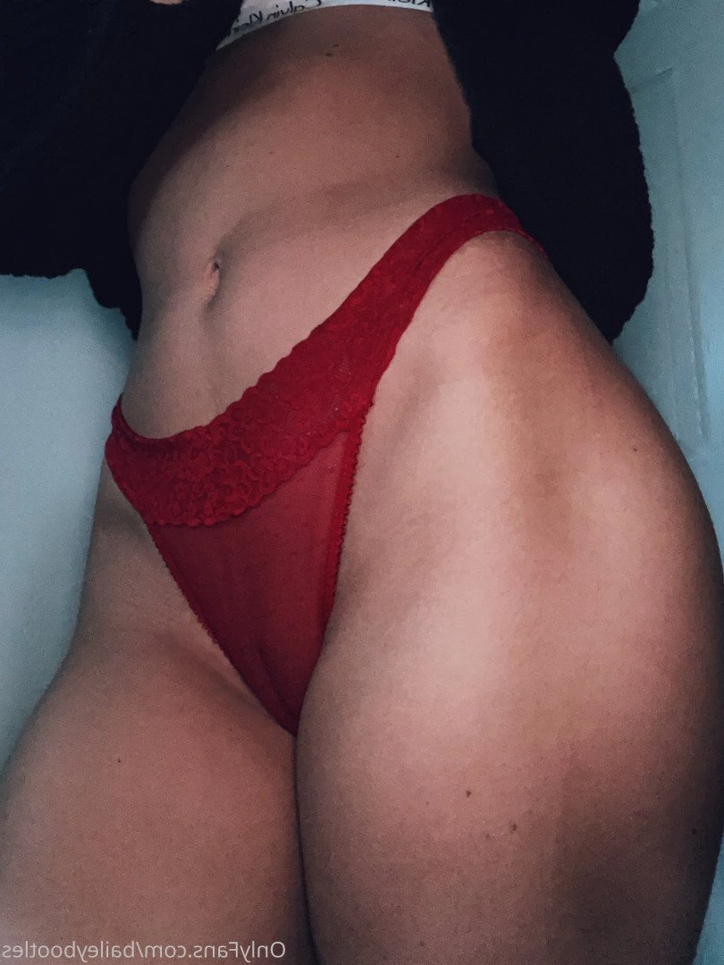 《𝐁𝐚𝐢𝐥𝐞𝐲 𝐁𝐨𝐨𝐭𝐥𝐞𝐬》 [ baileybootles ] Onlyfans leaked photo 1948704 on Hotleaks.tv
