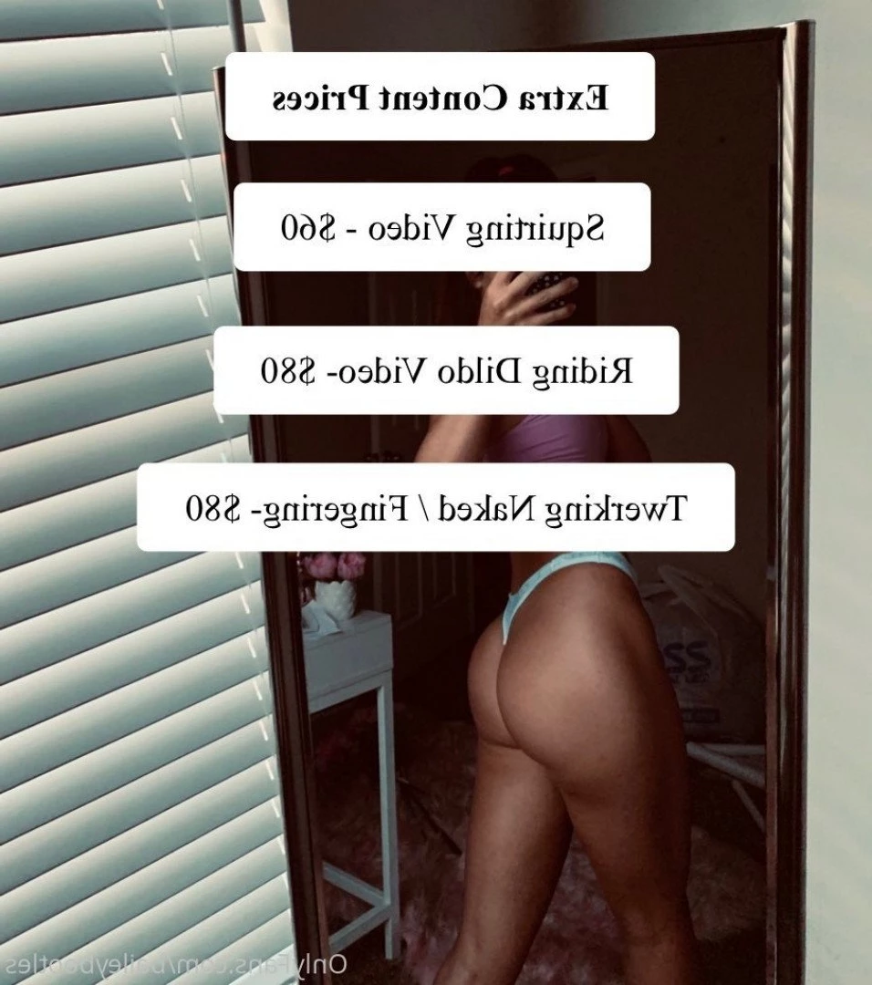 《𝐁𝐚𝐢𝐥𝐞𝐲 𝐁𝐨𝐨𝐭𝐥𝐞𝐬》 [ baileybootles ] Onlyfans leaked photo 1948728 on Hotleaks.tv
