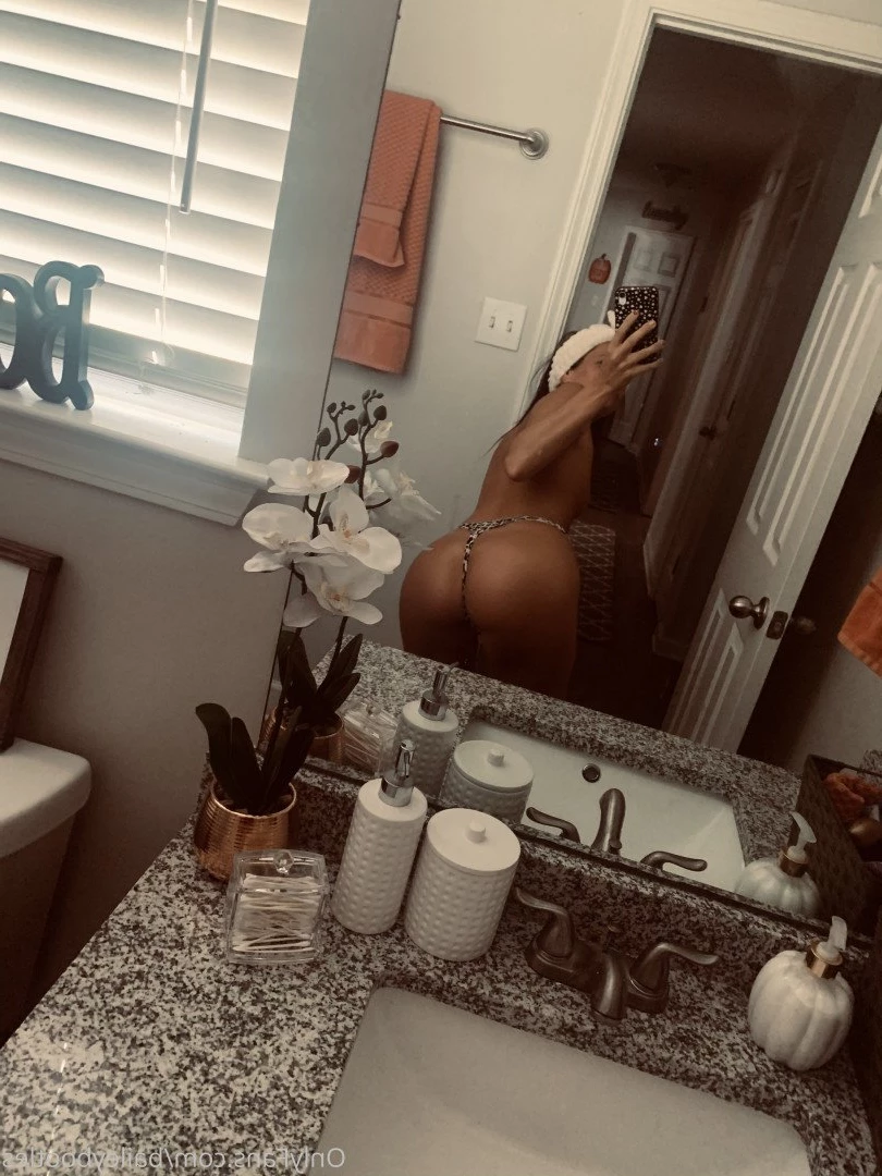 《𝐁𝐚𝐢𝐥𝐞𝐲 𝐁𝐨𝐨𝐭𝐥𝐞𝐬》 [ baileybootles ] Onlyfans leaked photo 1948877 on Hotleaks.tv