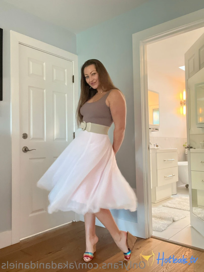 DANI DANIELS [ akadanidaniels ] Onlyfans leaked photo 12168789 on Hotleaks.tv