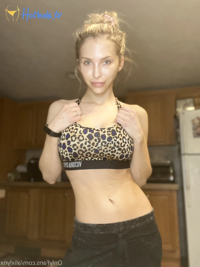 Alix Lynx [ alixlynx ] Onlyfans leaked photo 43122 on Hotleaks.tv