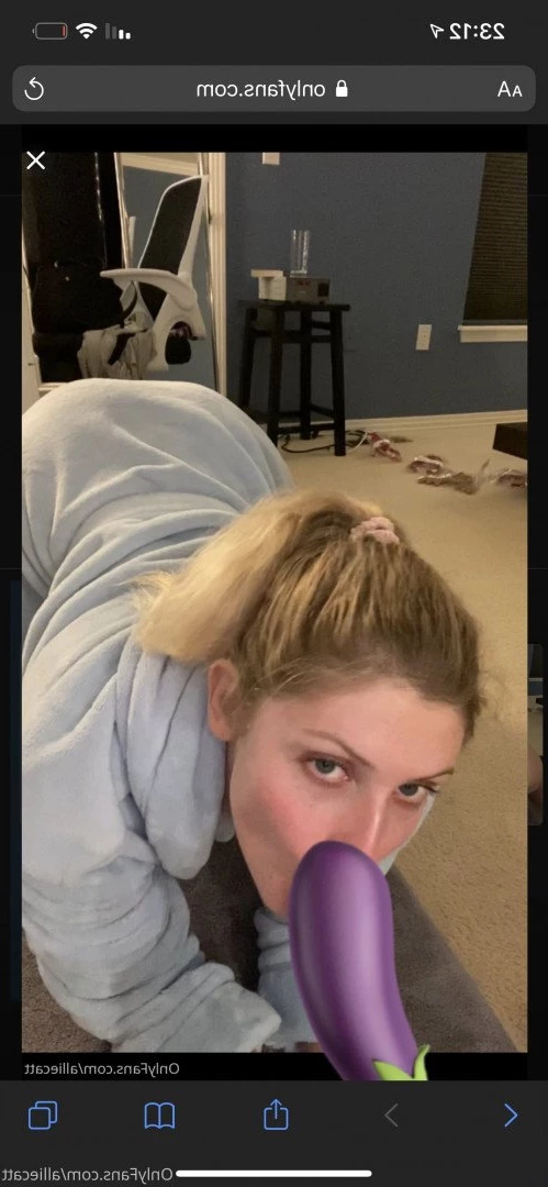 Olivia 🤓 [ oliviamaebaee ] Onlyfans leaked photo 45179 on Hotleaks.tv