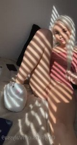 Alyssa 🌸  pretty pink pussy 🐱 [ alyssa9 ] Onlyfans leaked video 1306772 on Hotleaks.tv