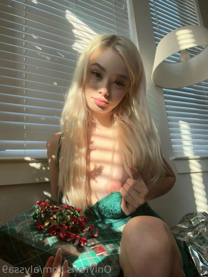 Alyssa 🌸  pretty pink pussy 🐱 [ alyssa9 ] Onlyfans leaked photo 11437378 on Hotleaks.tv