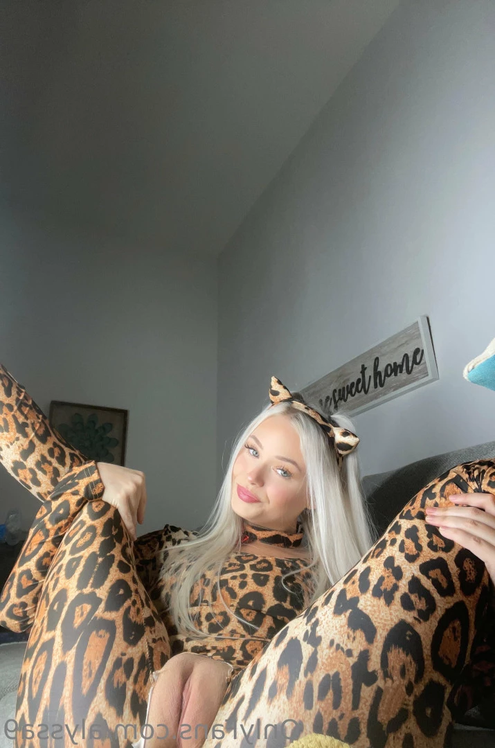 Alyssa 🌸  pretty pink pussy 🐱 [ alyssa9 ] Onlyfans leaked photo 12909635 on Hotleaks.tv