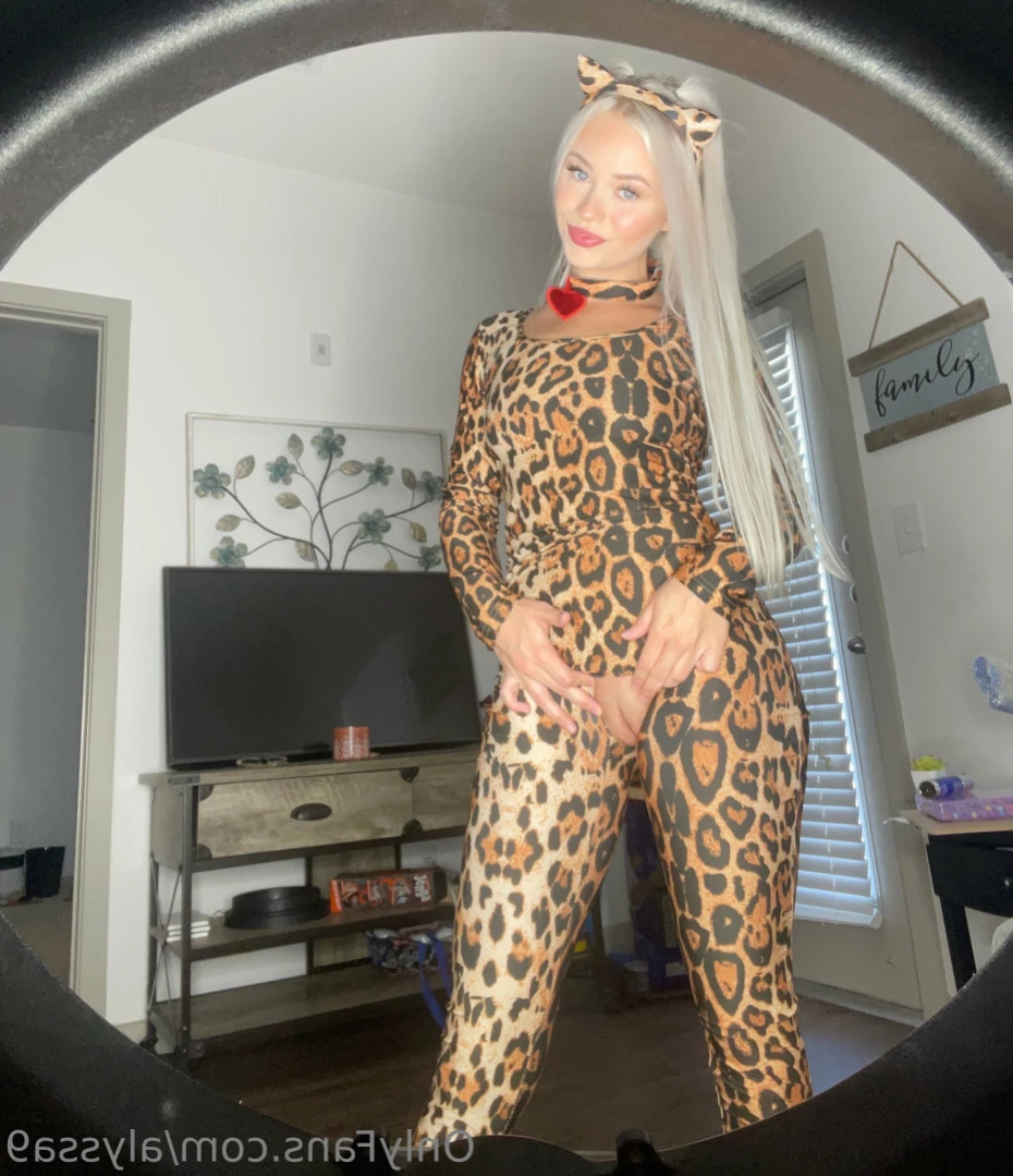 Alyssa 🌸  pretty pink pussy 🐱 [ alyssa9 ] Onlyfans leaked photo 14437781 on Hotleaks.tv