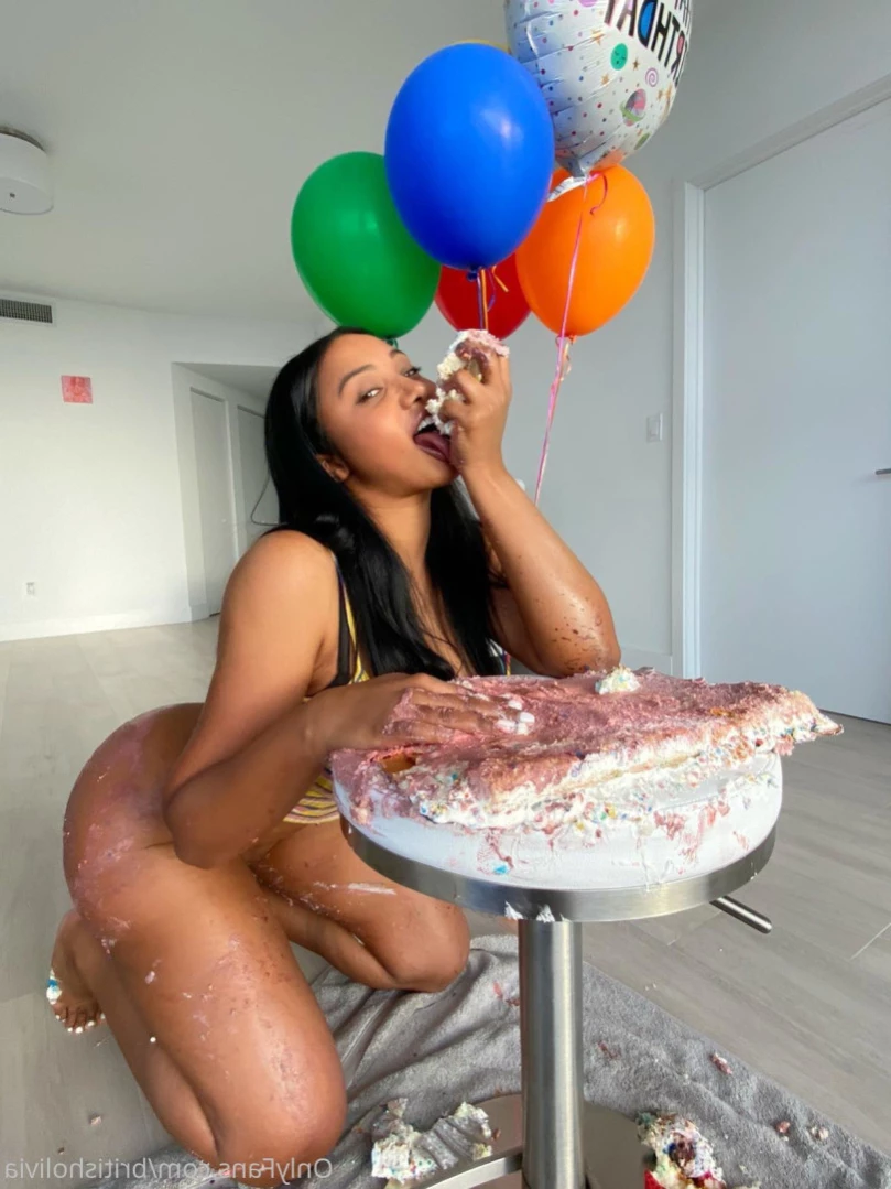 britisholivia 🇬🇧 [ britisholivia ] Onlyfans leaked photo 15801328 on Hotleaks.tv