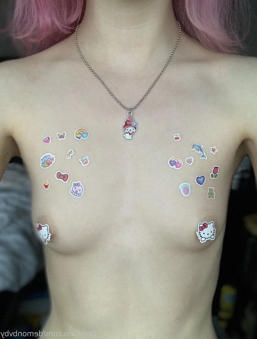 𝔟𝔞𝔟𝔶𝔡𝔬𝔩𝔩 [ demonbvby ] Onlyfans leaked photo 2071408 on Hotleaks.tv