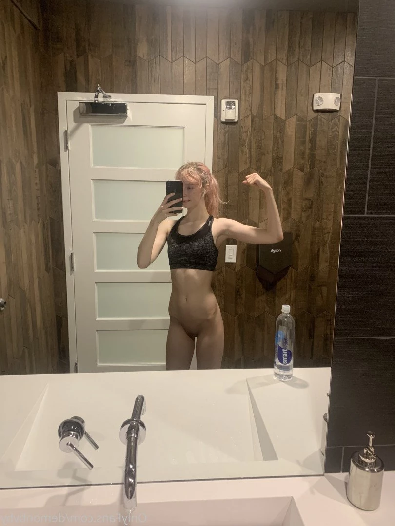 𝔟𝔞𝔟𝔶𝔡𝔬𝔩𝔩 [ demonbvby ] Onlyfans leaked photo 2071440 on Hotleaks.tv
