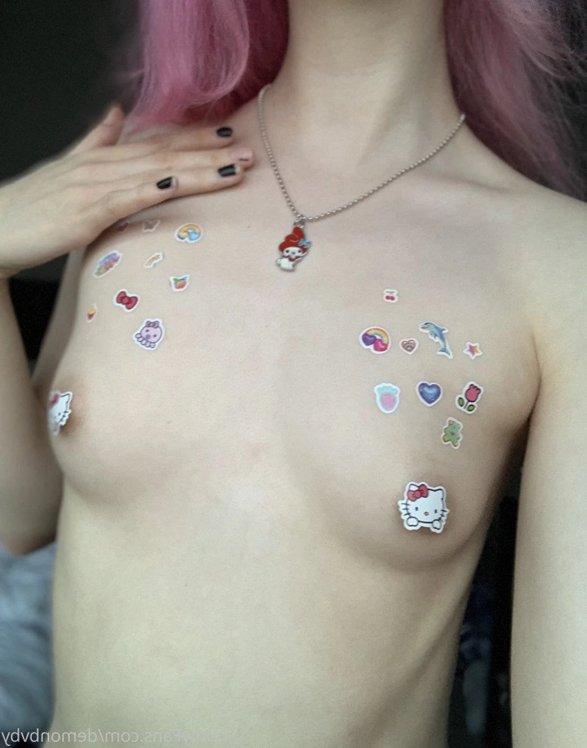 𝔟𝔞𝔟𝔶𝔡𝔬𝔩𝔩 [ demonbvby ] Onlyfans leaked photo 2071468 on Hotleaks.tv