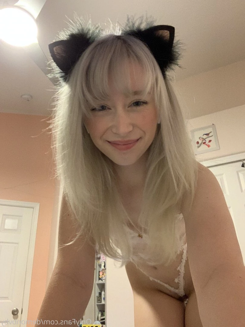 𝔟𝔞𝔟𝔶𝔡𝔬𝔩𝔩 [ demonbvby ] Onlyfans leaked photo 2071664 on Hotleaks.tv