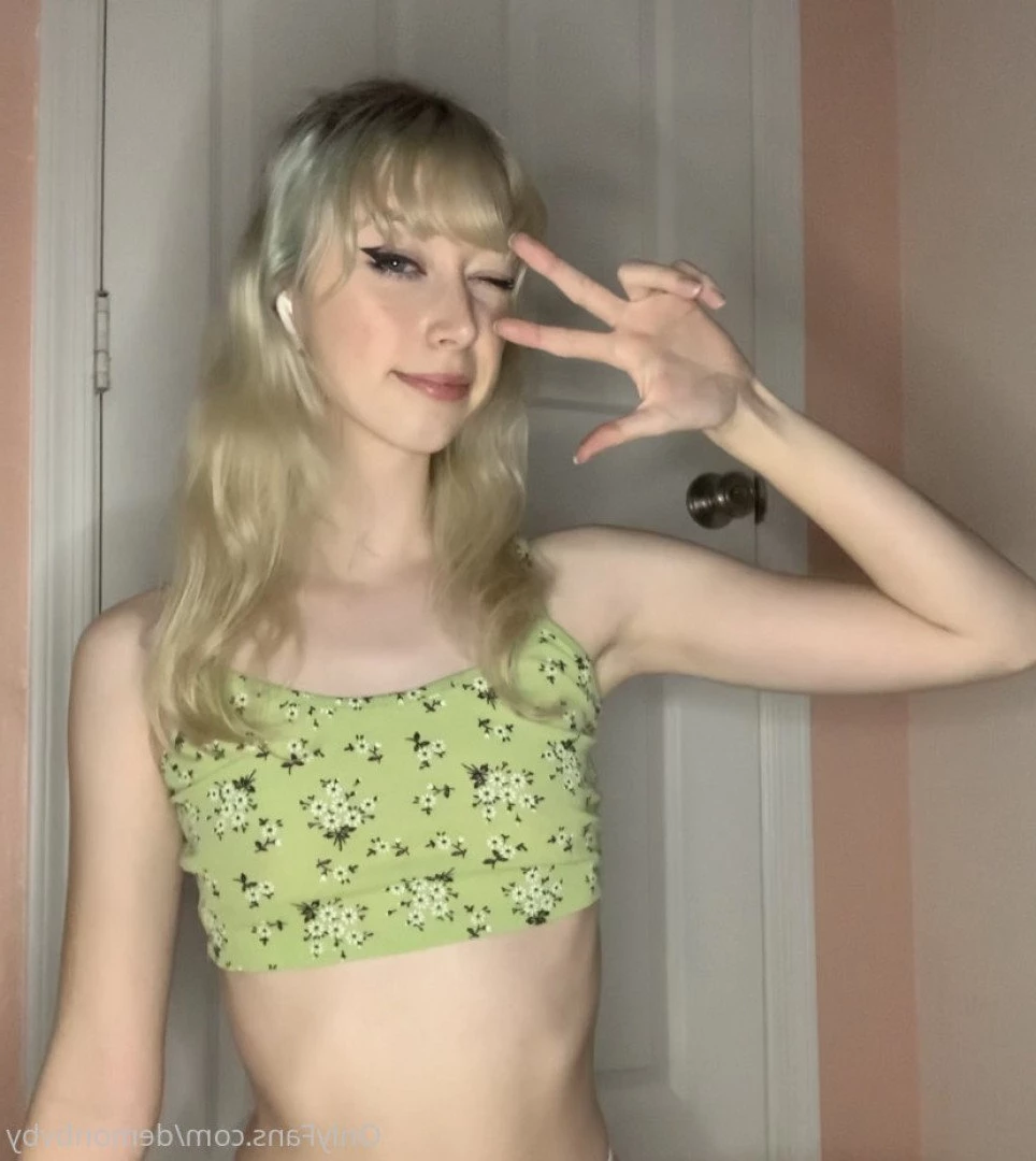 𝔟𝔞𝔟𝔶𝔡𝔬𝔩𝔩 [ demonbvby ] Onlyfans leaked photo 2071912 on Hotleaks.tv