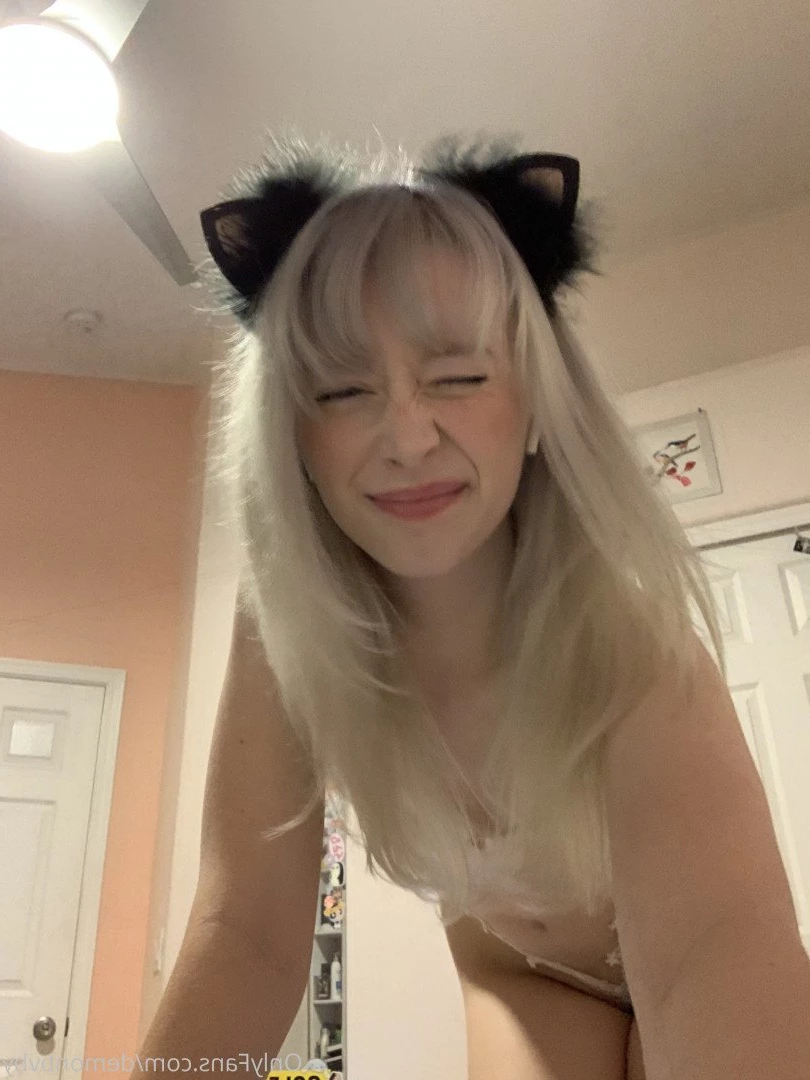 𝔟𝔞𝔟𝔶𝔡𝔬𝔩𝔩 [ demonbvby ] Onlyfans leaked photo 2072138 on Hotleaks.tv