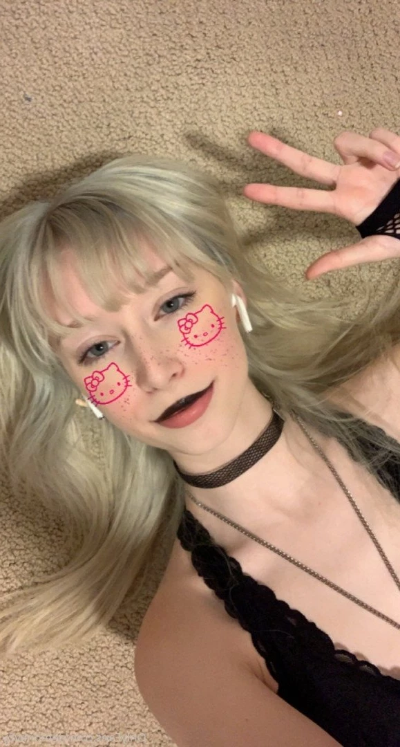 𝔟𝔞𝔟𝔶𝔡𝔬𝔩𝔩 [ demonbvby ] Onlyfans leaked photo 2072208 on Hotleaks.tv
