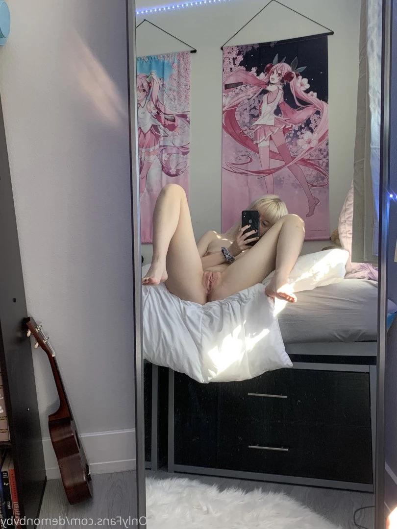 𝔟𝔞𝔟𝔶𝔡𝔬𝔩𝔩 [ demonbvby ] Onlyfans leaked photo 2072330 on Hotleaks.tv