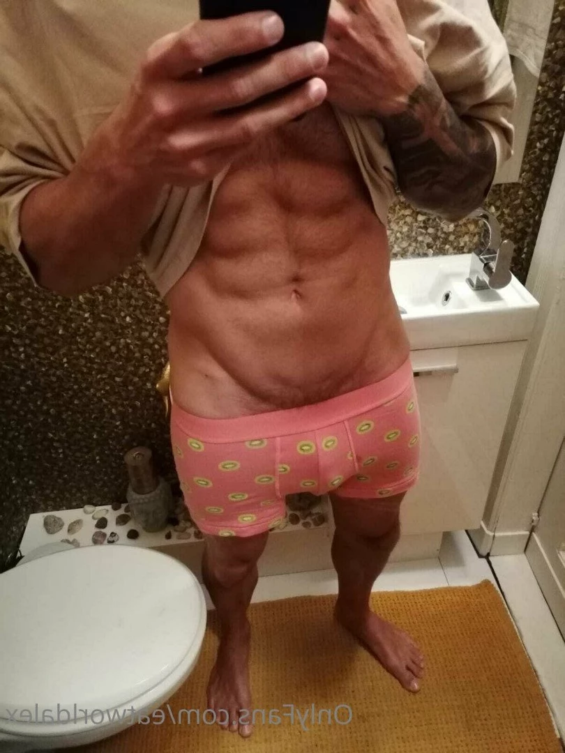 Älex [ eatworldalex ] Onlyfans leaked photo 2071116 on Hotleaks.tv