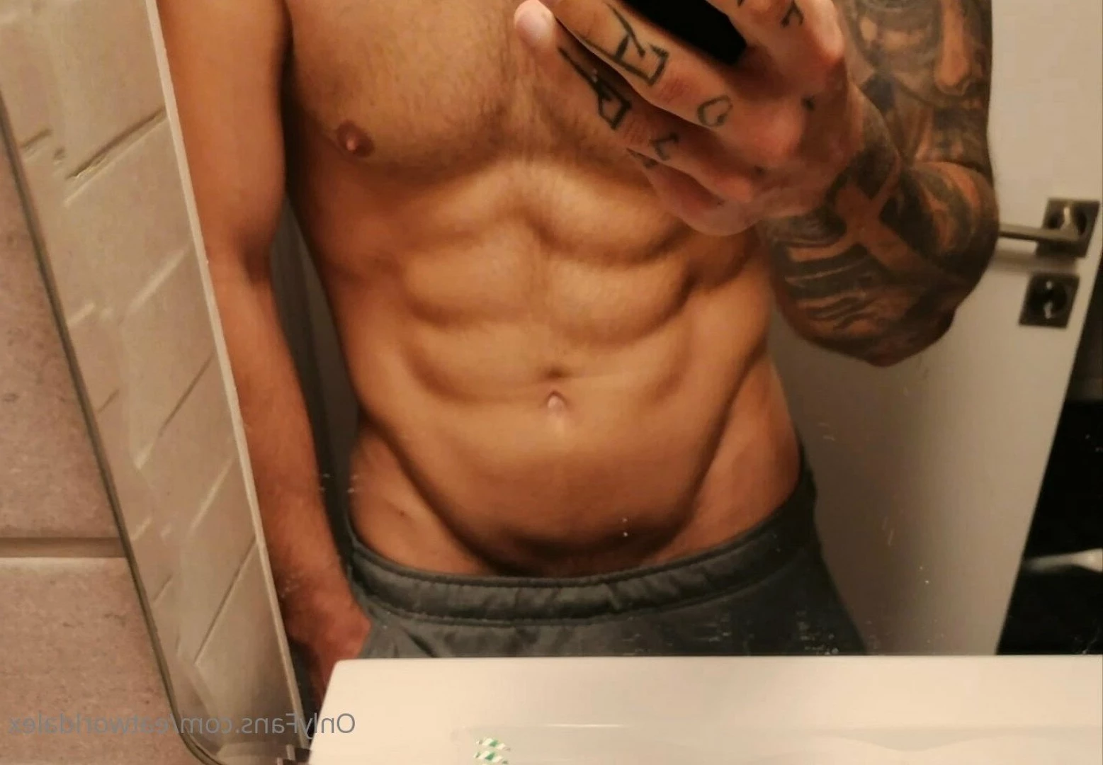 Älex [ eatworldalex ] Onlyfans leaked photo 2071151 on Hotleaks.tv
