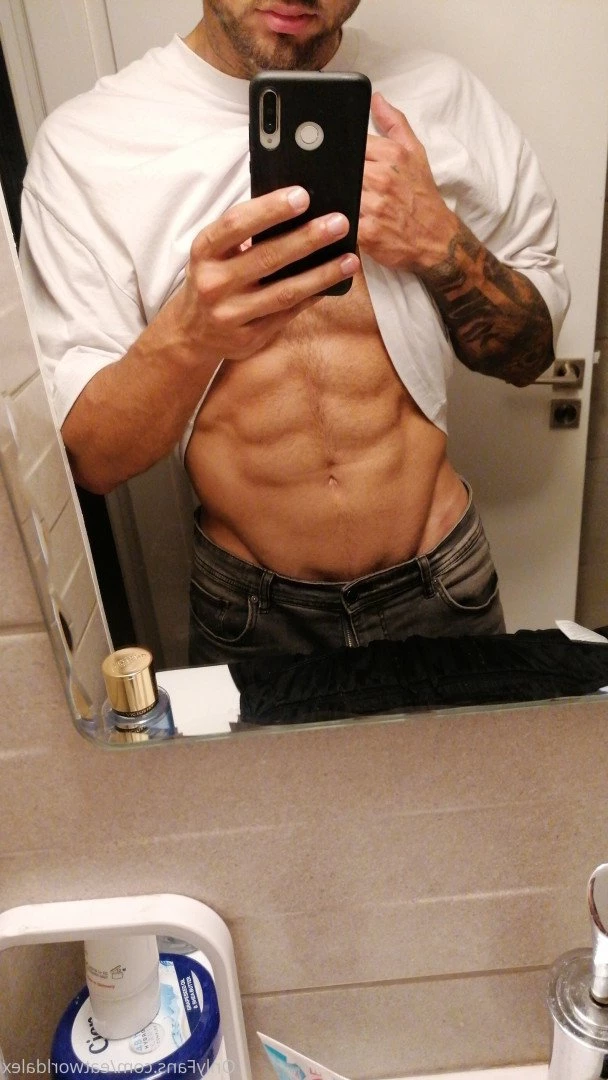 Älex [ eatworldalex ] Onlyfans leaked photo 2071152 on Hotleaks.tv