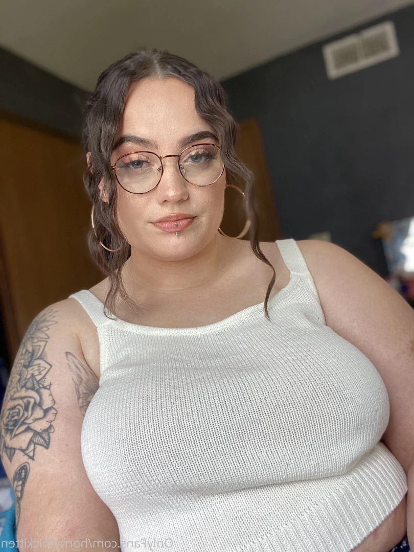 𝔹𝕣𝕚𝕥𝕥𝕪 𝕂𝕚𝕥𝕥𝕪 🐱 [ hornythickitten ] Onlyfans leaked photo 6330756 on Hotleaks.tv