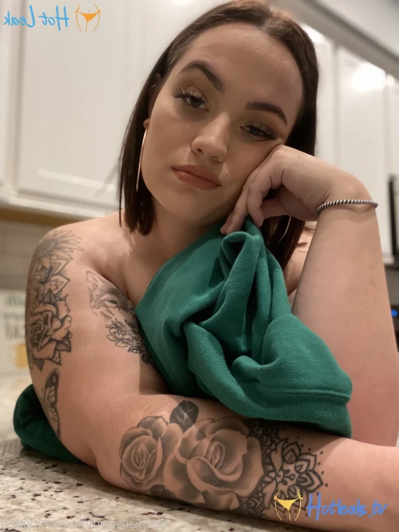 𝔹𝕣𝕚𝕥𝕥𝕪 𝕂𝕚𝕥𝕥𝕪 🐱 [ hornythickitten ] Onlyfans leaked photo 10931576 on Hotleaks.tv