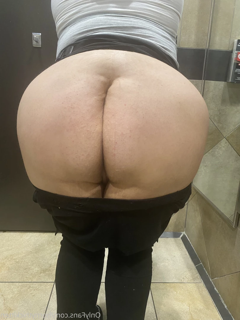 𝔹𝕣𝕚𝕥𝕥𝕪 𝕂𝕚𝕥𝕥𝕪 🐱 [ hornythickitten ] Onlyfans leaked photo 12403718 on Hotleaks.tv