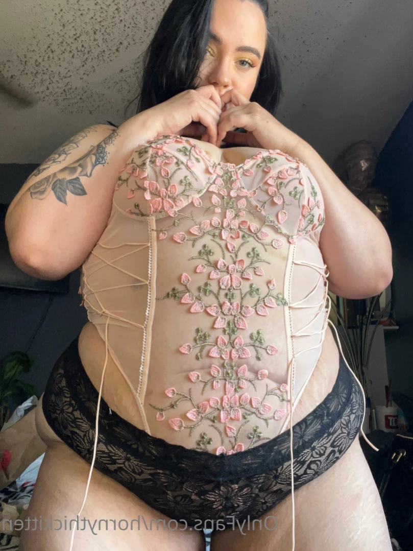 𝔹𝕣𝕚𝕥𝕥𝕪 𝕂𝕚𝕥𝕥𝕪 🐱 [ hornythickitten ] Onlyfans leaked photo 14858924 on Hotleaks.tv