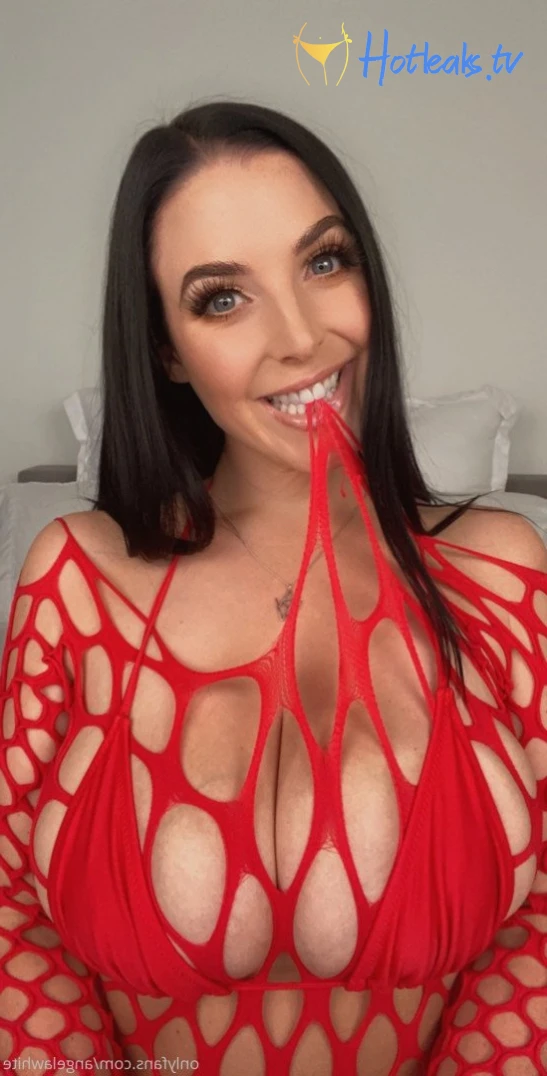 ANGELA WHITE [ angelawhite ] Onlyfans leaked photo 79509 on Hotleaks.tv