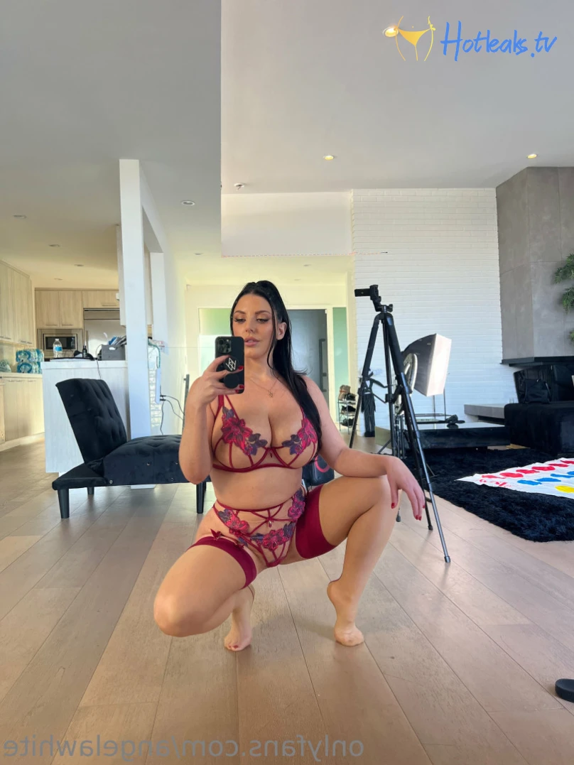 ANGELA WHITE [ angelawhite ] Onlyfans leaked photo 13418608 on Hotleaks.tv