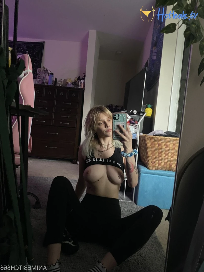  alex  [ lilgothfairy ] Onlyfans leaked photo 80855 on Hotleaks.tv