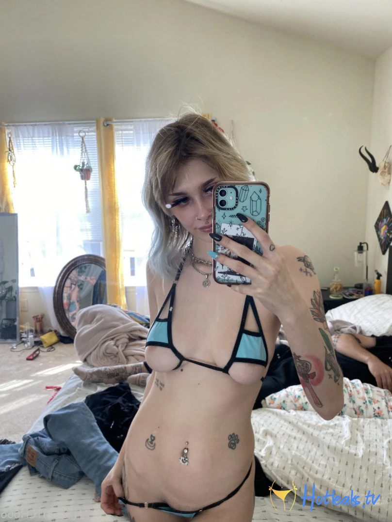  alex  [ lilgothfairy ] Onlyfans leaked photo 82820 on Hotleaks.tv