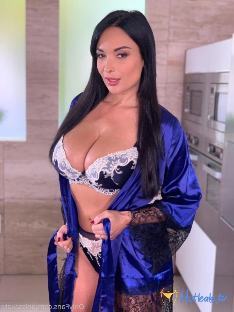 Anissa Kate 🔞 [ anissakate ] Onlyfans leaked photo 12202981 on Hotleaks.tv