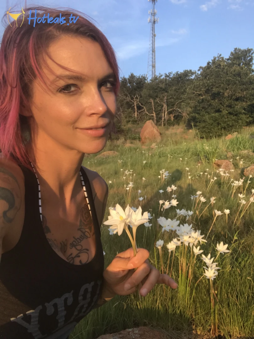 Anna Bell Peaks [ annabellpeaksxx ] Onlyfans leaked photo 9578256 on Hotleaks.tv