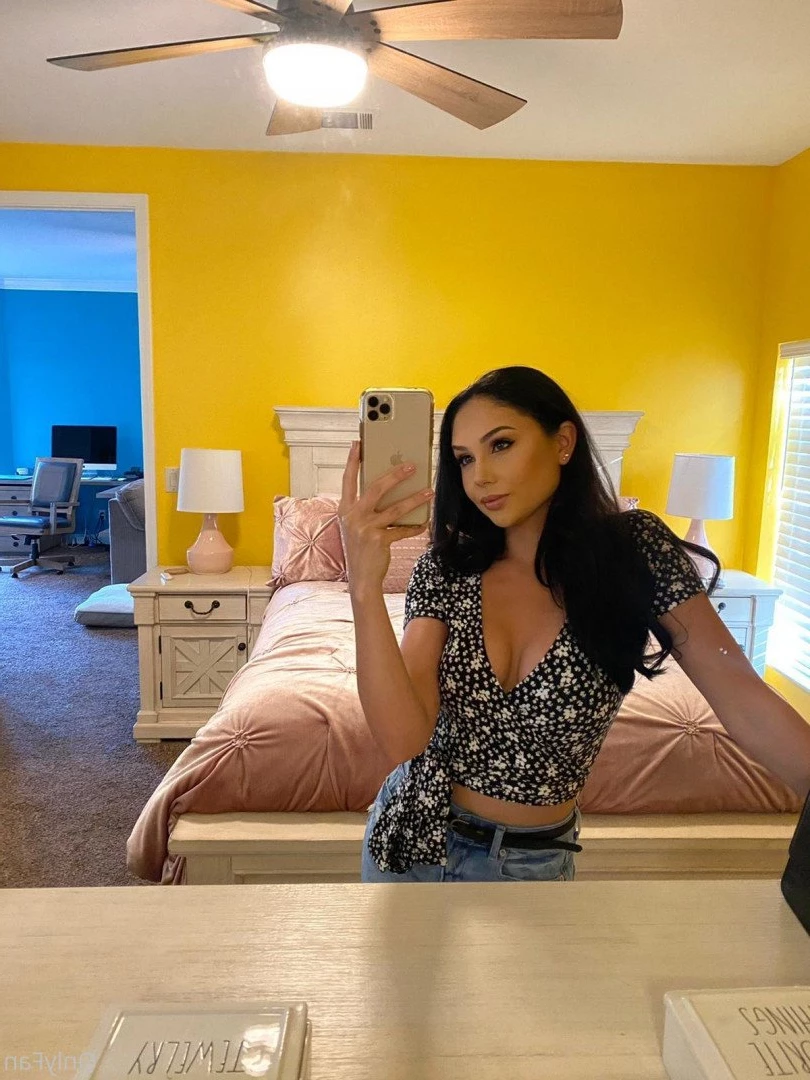 Ariana Marie [ arianamarie ] Onlyfans leaked photo 98617 on Hotleaks.tv