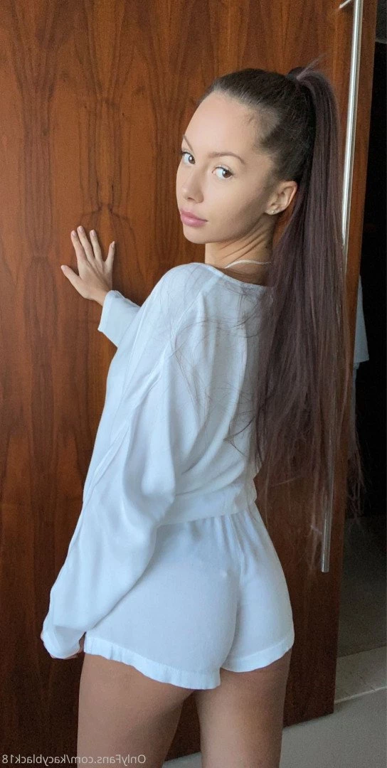 kacy👧🏻 18yo let’s talk?🥺 [ kacyblack18 ] Onlyfans leaked photo 2057464 on Hotleaks.tv