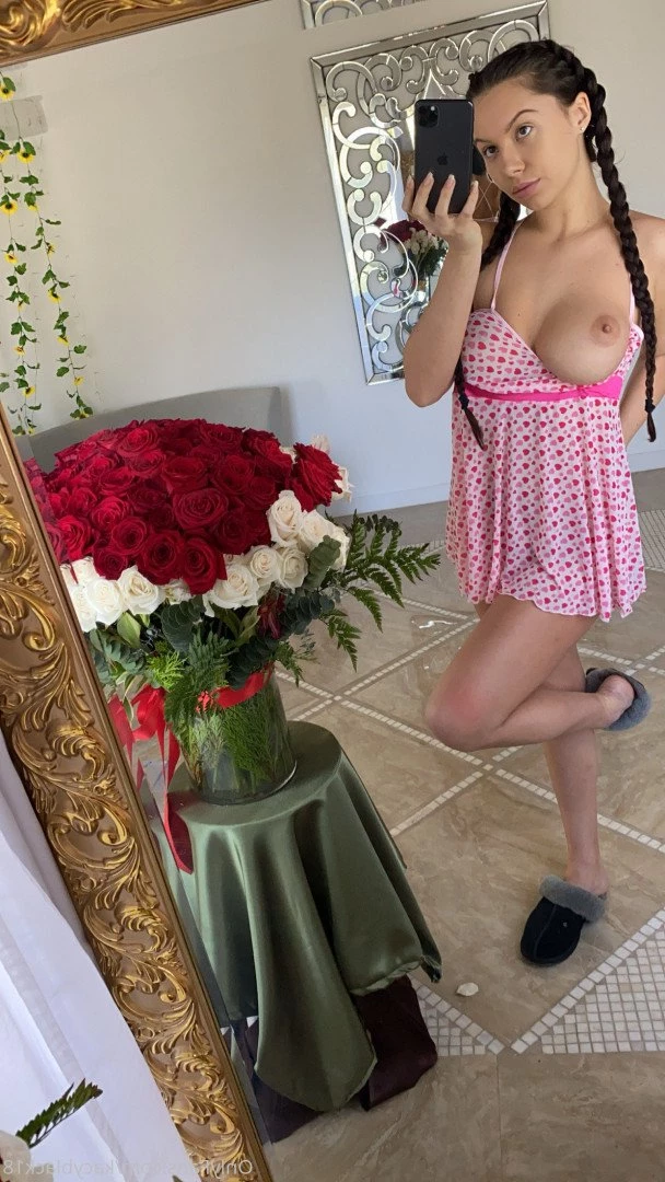 kacy👧🏻 18yo let’s talk?🥺 [ kacyblack18 ] Onlyfans leaked photo 2057740 on Hotleaks.tv