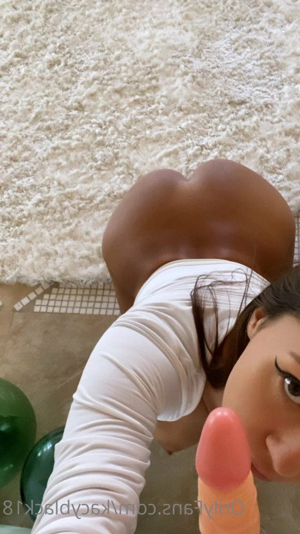 kacy👧🏻 18yo let’s talk?🥺 [ kacyblack18 ] Onlyfans leaked photo 2057922 on Hotleaks.tv
