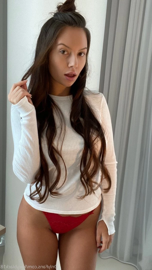 kacy👧🏻 18yo let’s talk?🥺 [ kacyblack18 ] Onlyfans leaked photo 2058101 on Hotleaks.tv