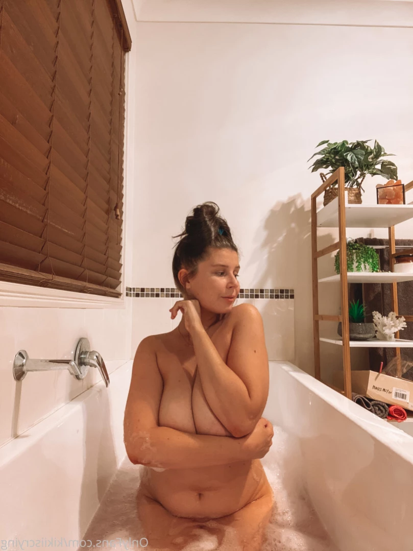 Kiki 🤍 [ kikiii.isabella ] Onlyfans leaked photo 14759558 on Hotleaks.tv